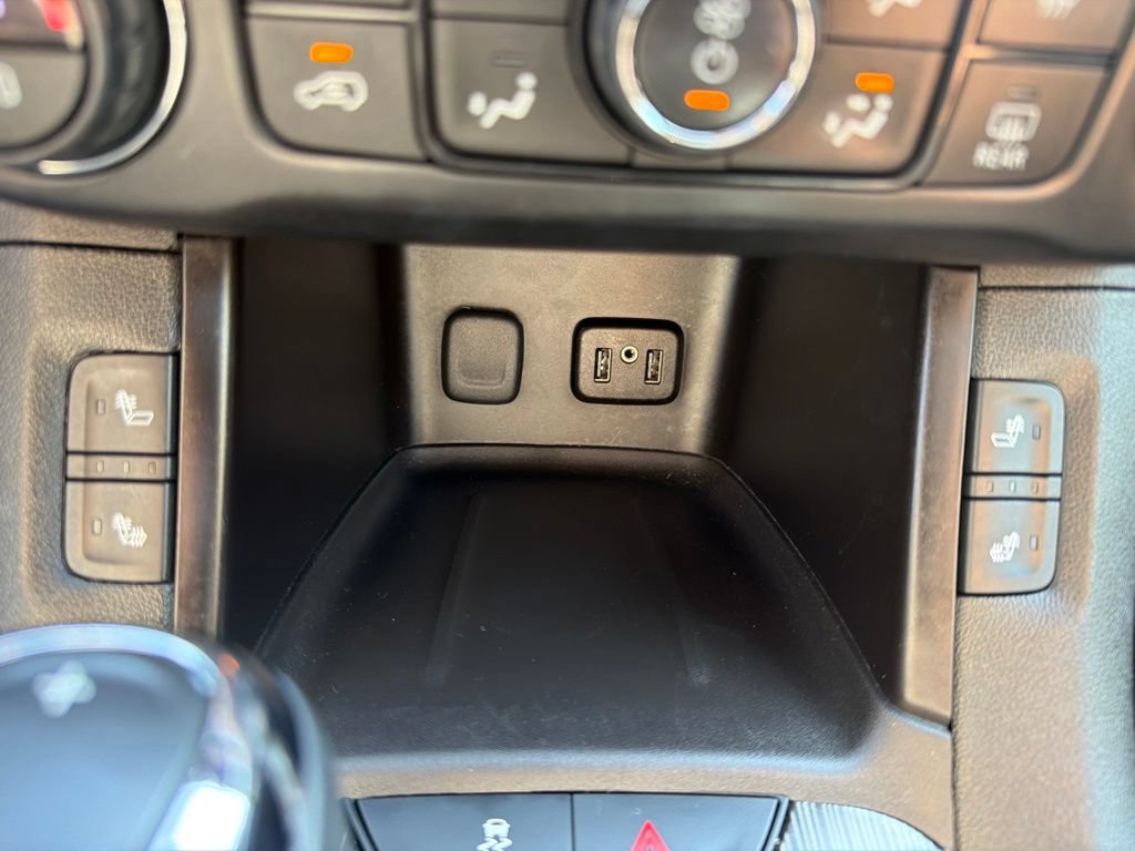 Used 2017 GMC Acadia SLT w/ LPO, Cargo Package FWD image 34