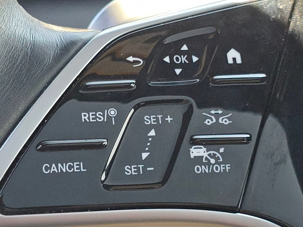 Certified 2024 Mercedes-Benz GLS 450 4MATIC image 39
