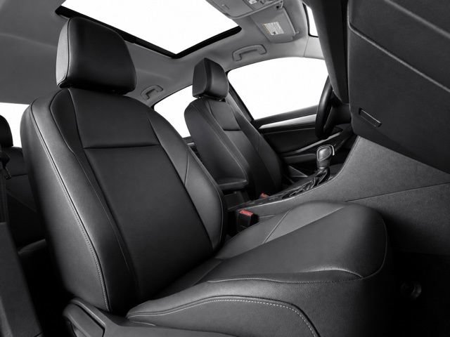 Used 2019 Volkswagen Jetta SE w/ Cold Weather Package FWD image 25