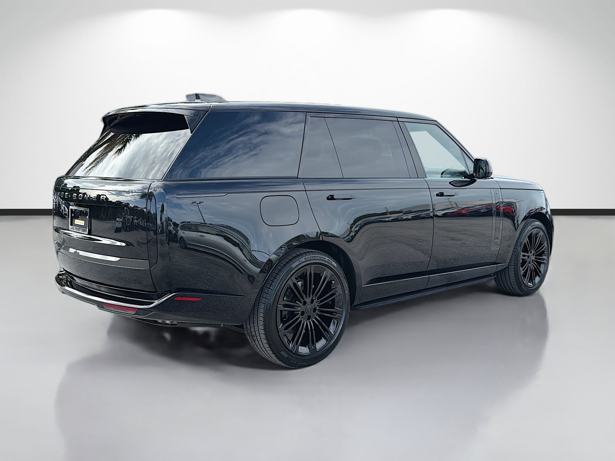 New 2026 Land Rover Range Rover Long Wheelbase Autobiography AWD/4WD image 5