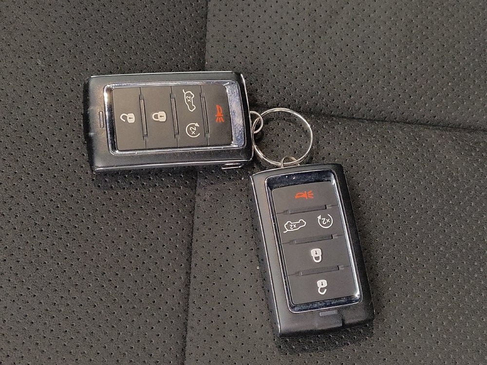 Used 2023 Jeep Grand Cherokee Altitude AWD/4WD image 32