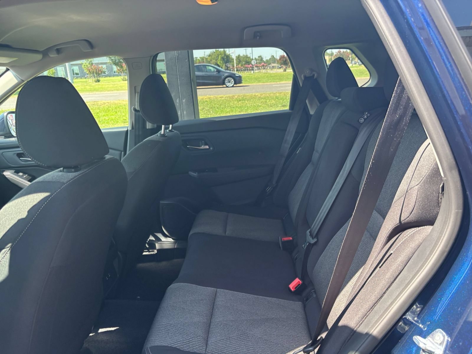 Used 2026 Nissan Rogue SV AWD/4WD image 28