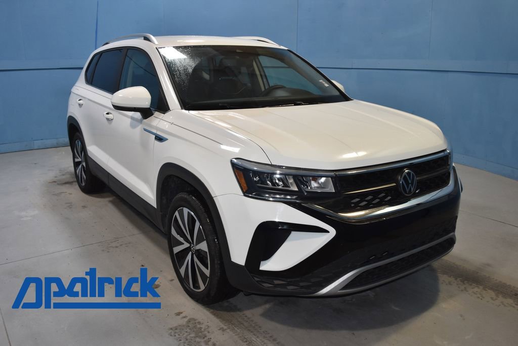 Certified 2023 Volkswagen Taos SE image 1