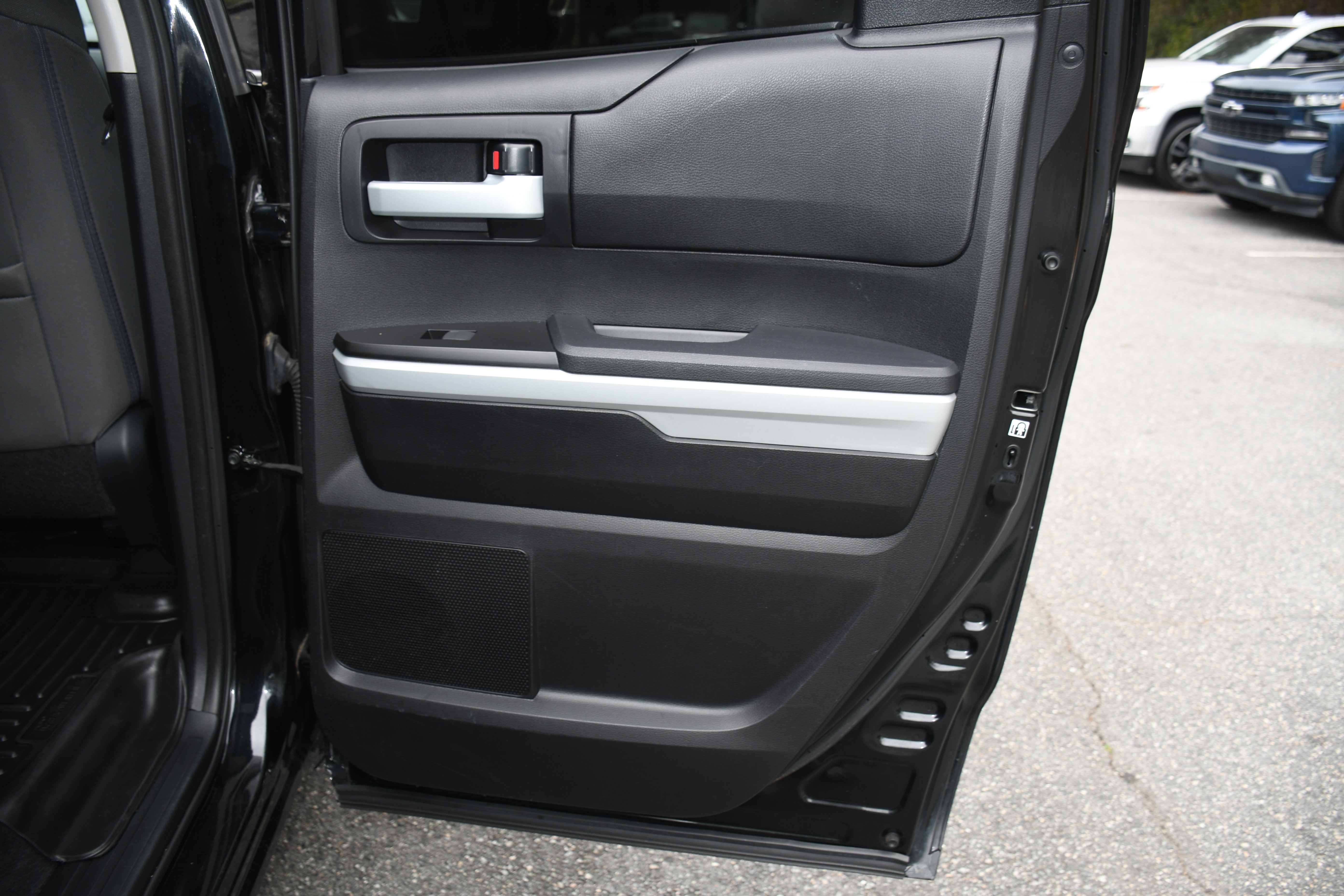 Used 2019 Toyota Tundra SR5 image 18