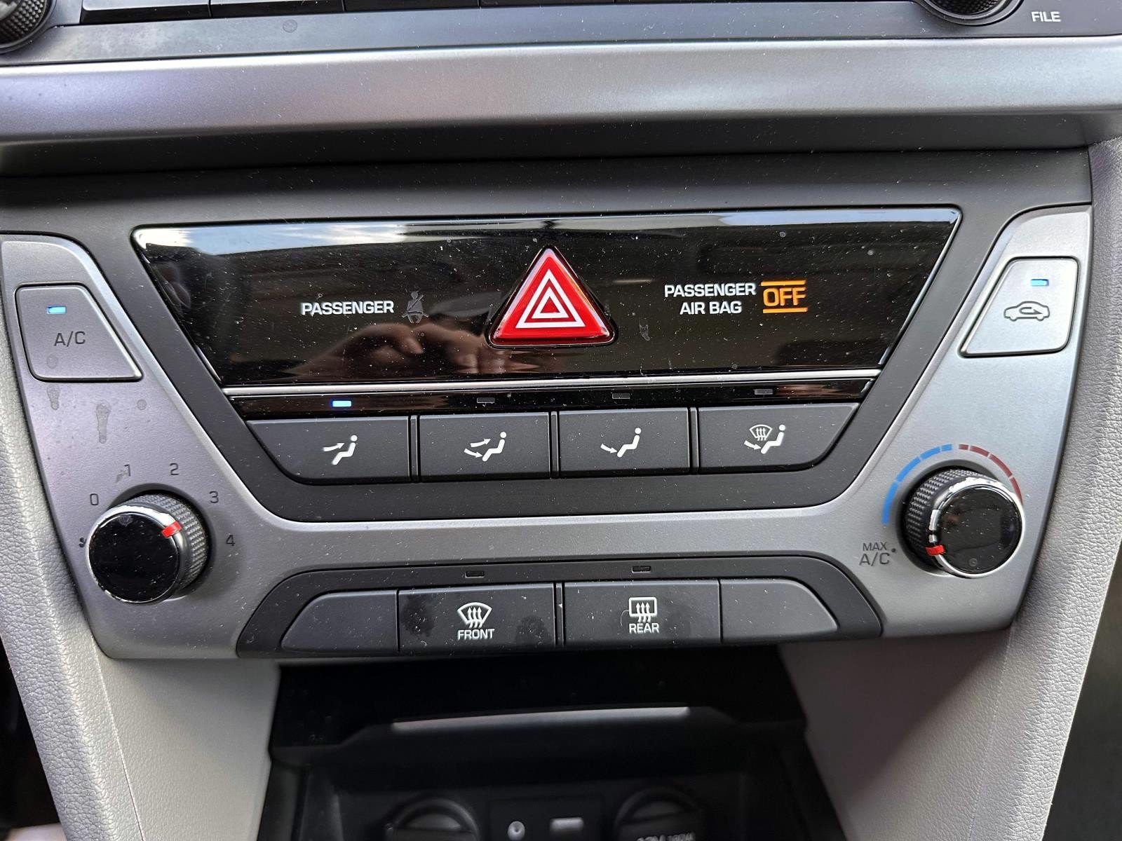 Used 2017 Hyundai Elantra SE FWD image 23