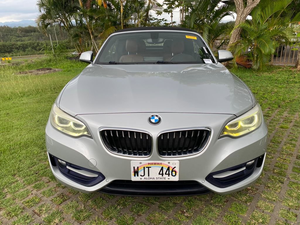 Used 2017 BMW 230i Convertible RWD image 1