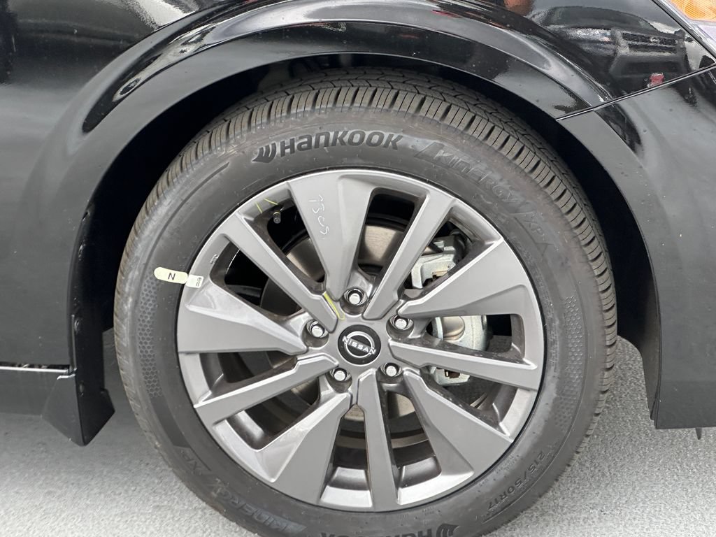 New 2026 Nissan Sentra SL w/ Floor Mat Package FWD image 13