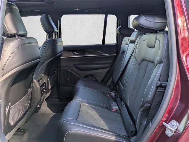 New 2026 Jeep Grand Cherokee Altitude AWD/4WD image 19