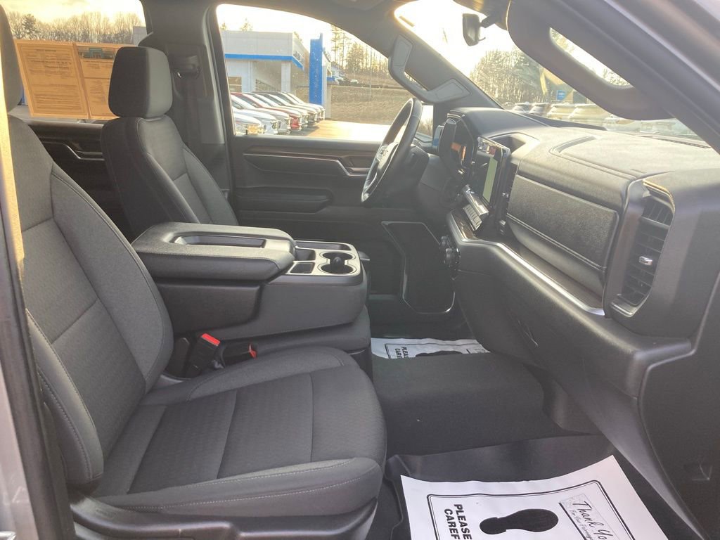 Used 2023 Chevrolet Silverado 1500 LT image 37