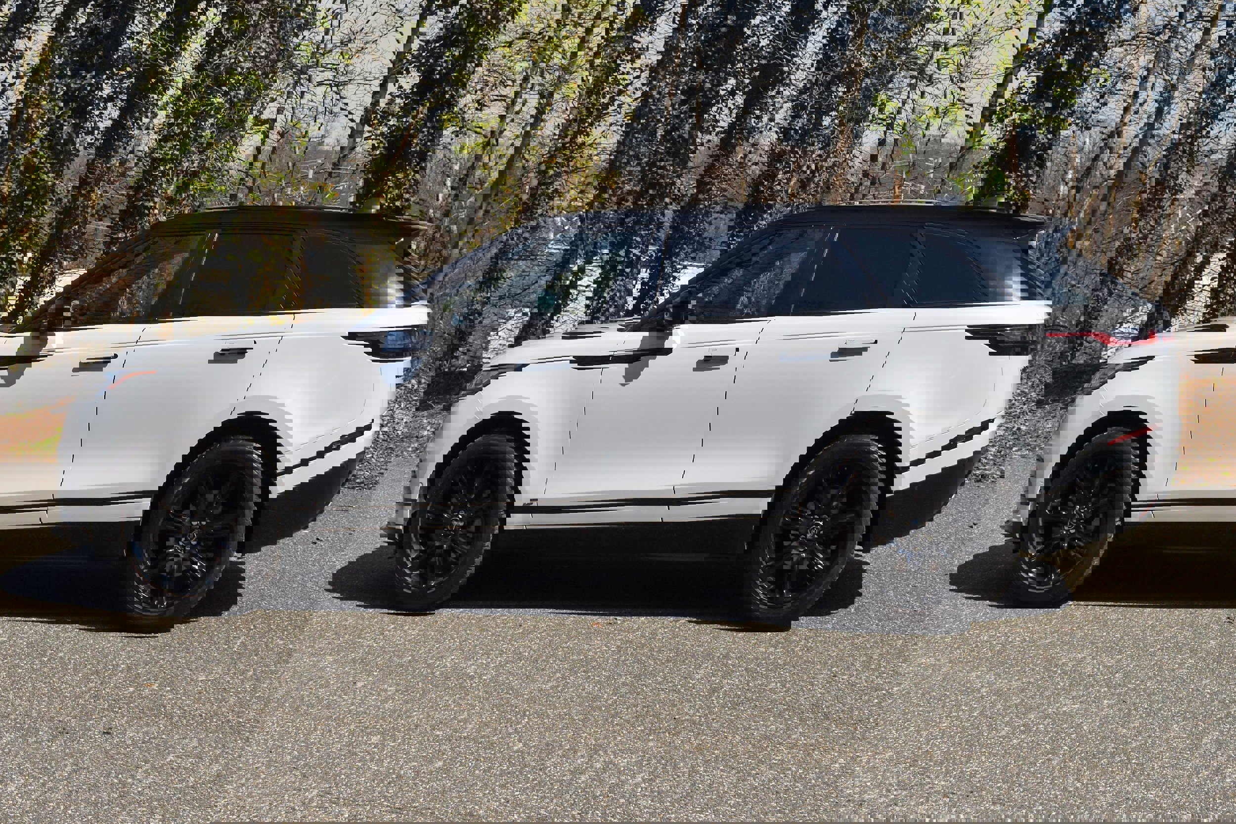 Used 2021 Land Rover Range Rover Velar R-Dynamic S AWD/4WD image 4