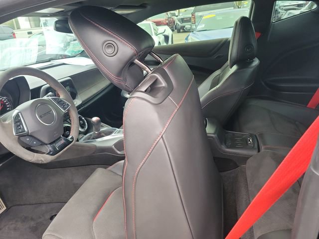 Used 2018 Chevrolet Camaro ZL1 image 11