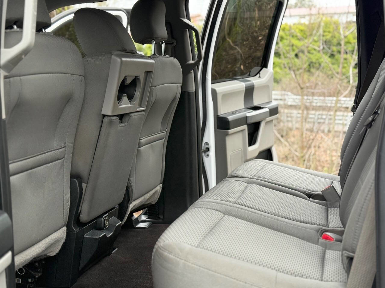 Used 2016 Ford F150 XLT image 14