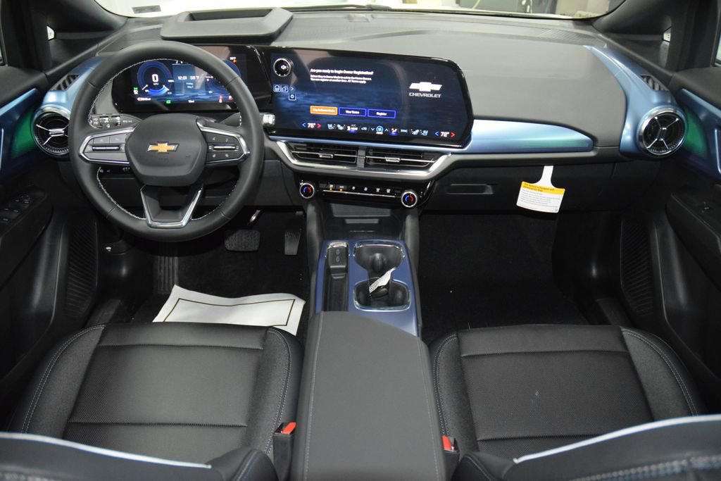 New 2026 Chevrolet Equinox EV LT w/ Convenience Package II AWD/4WD image 21