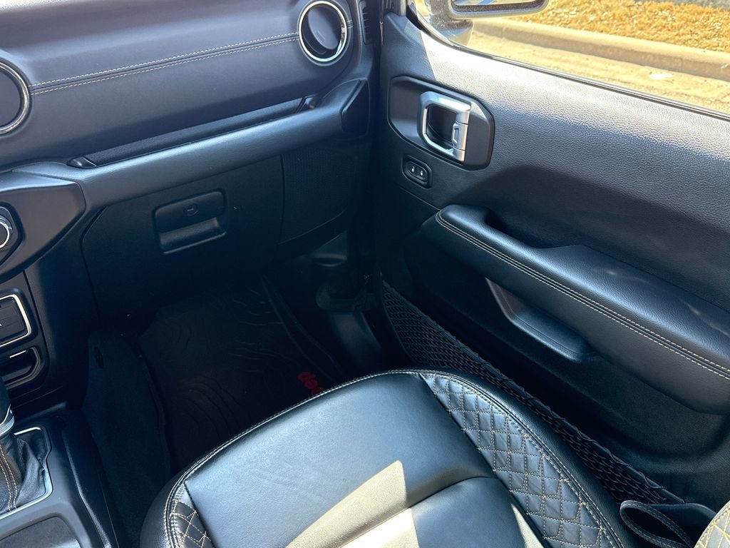 Used 2022 Jeep Gladiator Overland AWD/4WD image 15