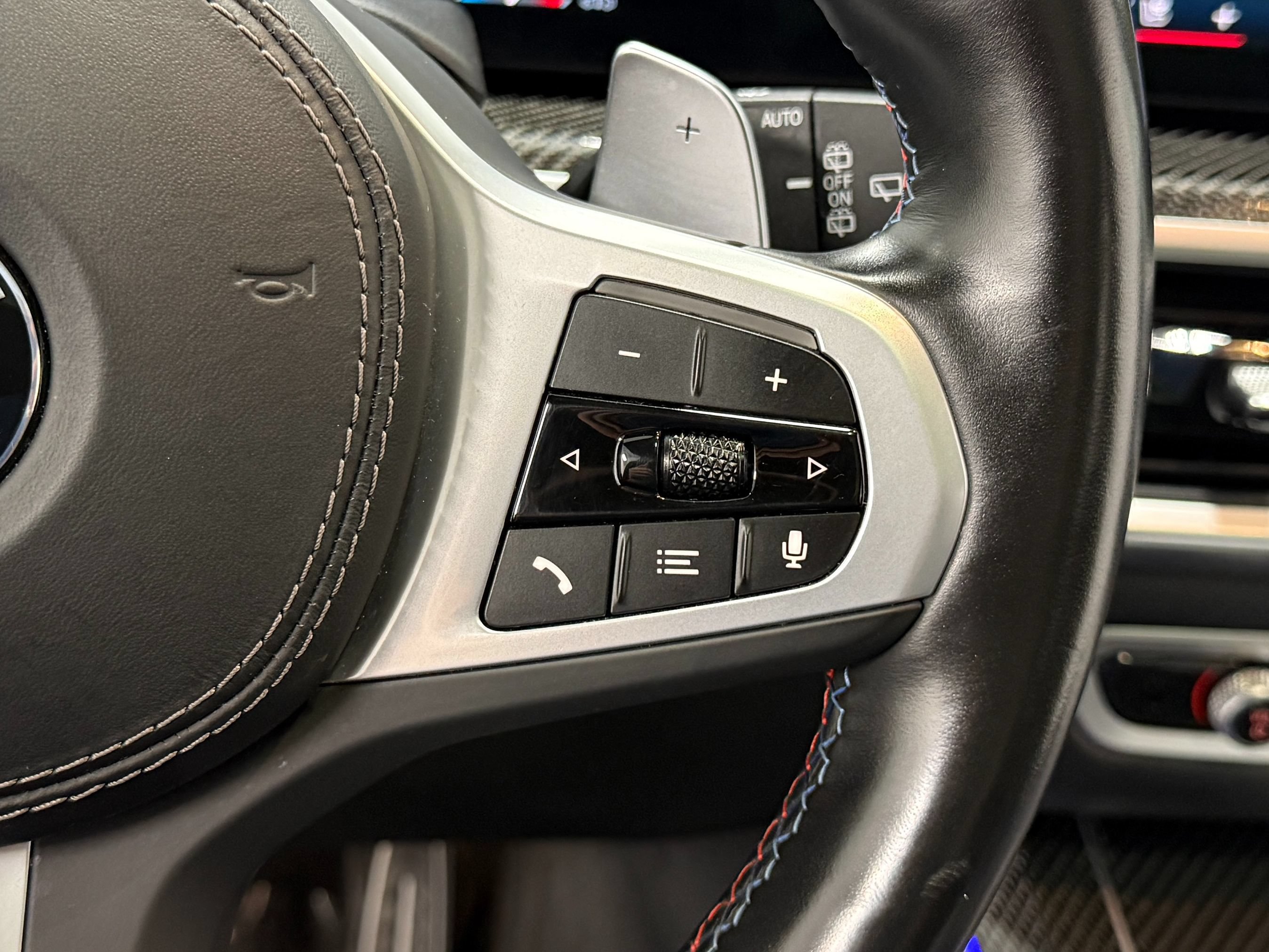 Used 2024 BMW X5 M60i AWD/4WD image 24