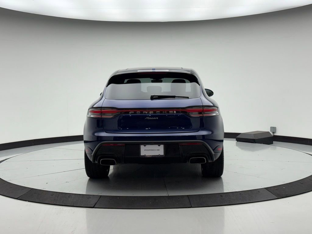 Used 2025 Porsche Macan image 9