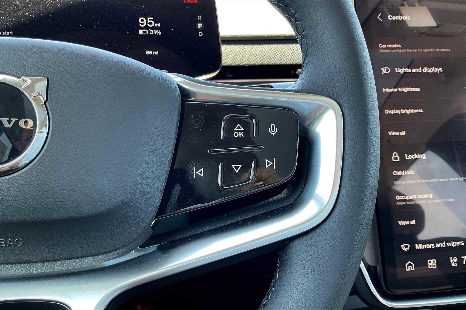 New 2025 Volvo EX90 Ultra image 18