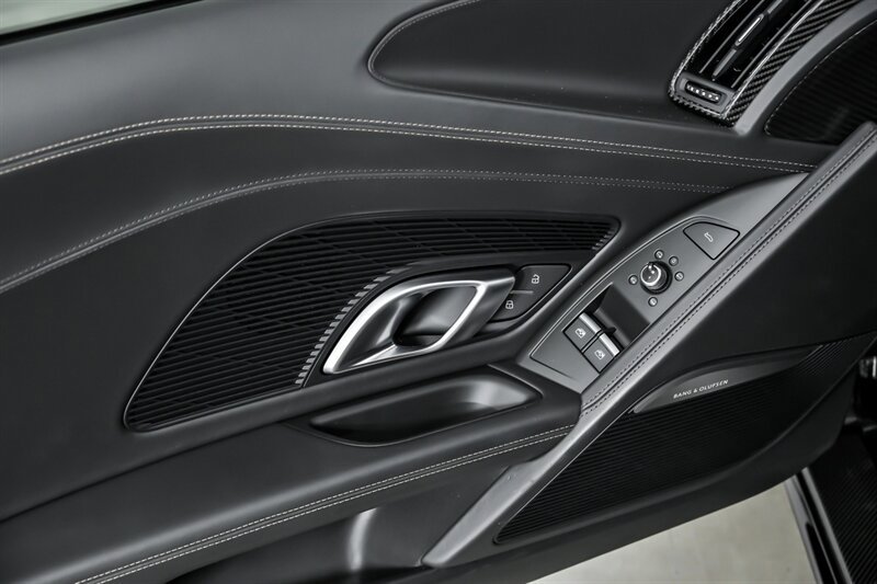 Used 2020 Audi R8 V10 performance AWD/4WD image 16