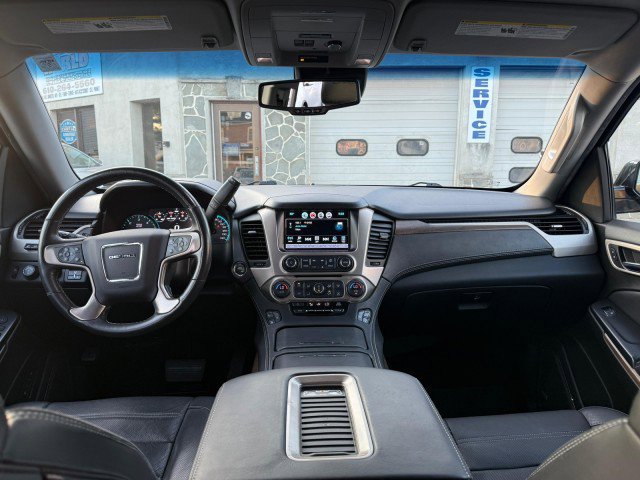 Used 2018 GMC Yukon Denali image 9