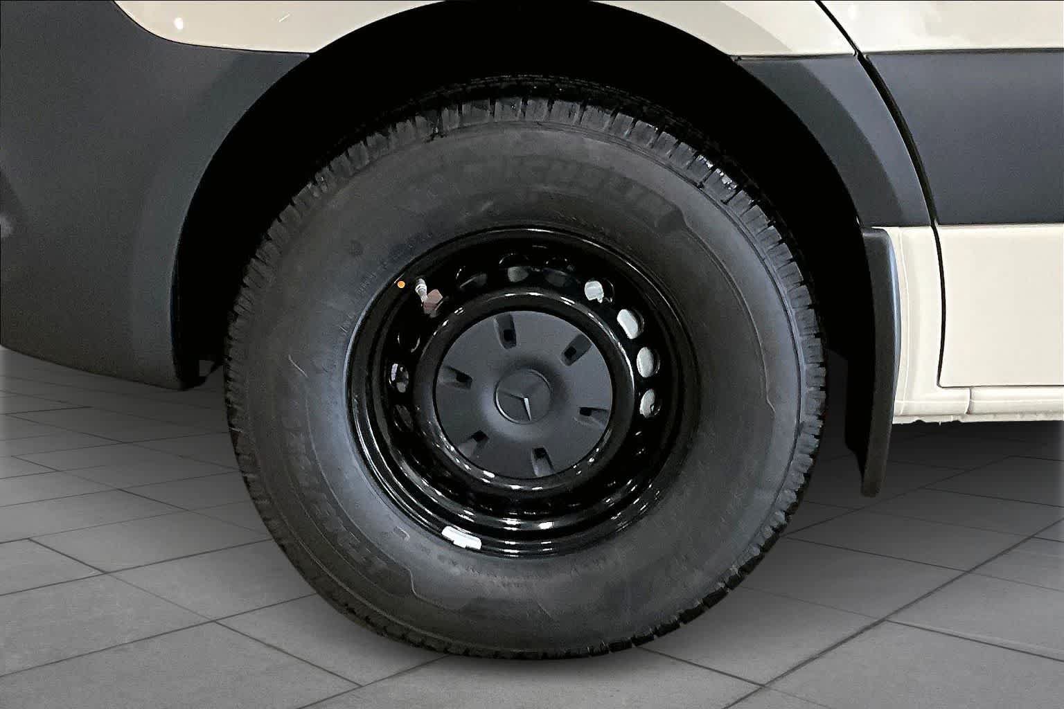New 2026 Mercedes-Benz Sprinter 2500 image 17