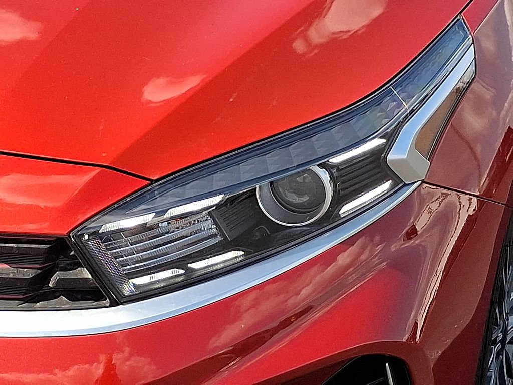 Certified 2023 Kia Forte GT-Line w/ GT-Line Technology Package FWD image 9