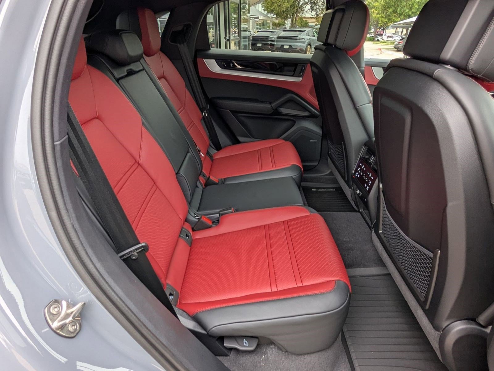 New 2026 Porsche Cayenne Coupe image 24