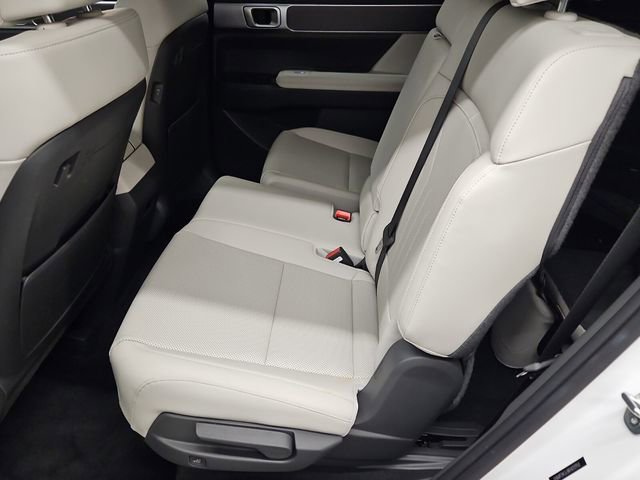 Used 2024 Hyundai Santa Fe SEL image 13