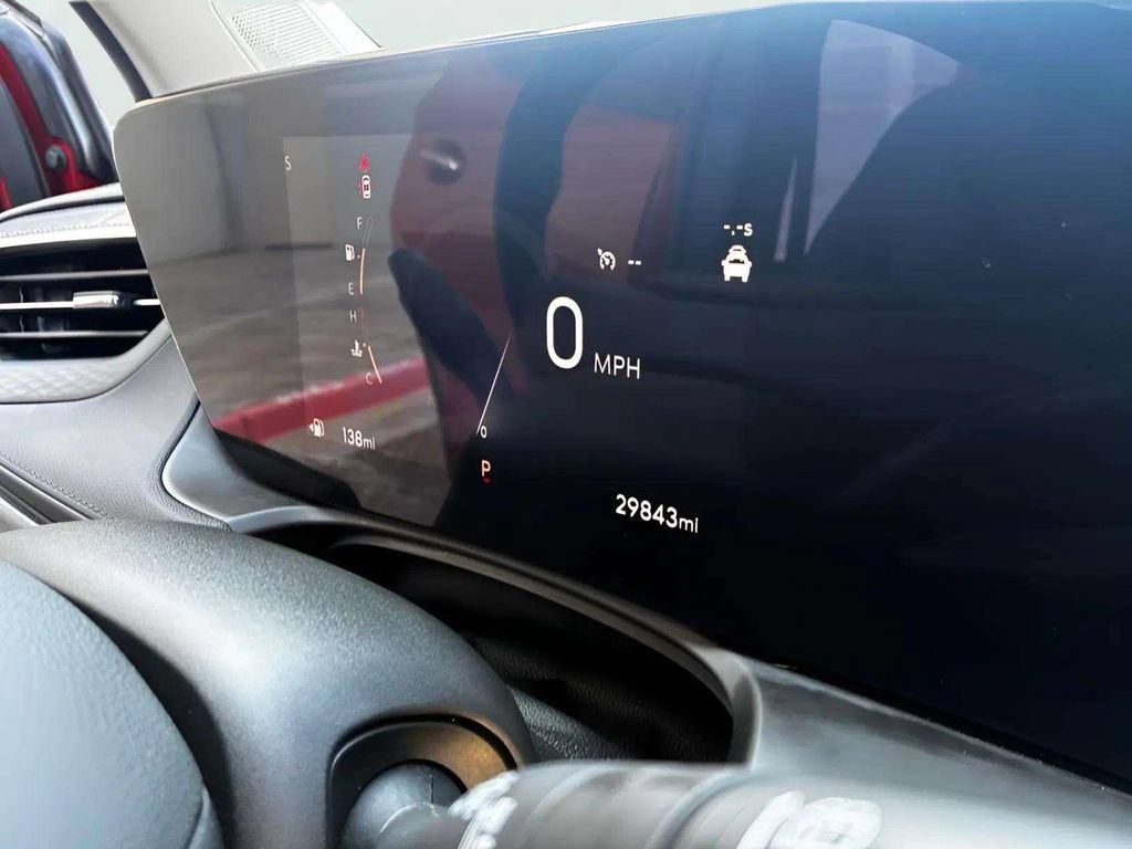 Used 2024 Buick Encore GX Preferred w/ Comfort Package FWD image 16