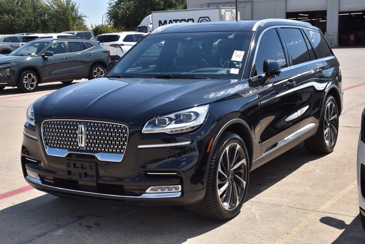 Used 2020 Lincoln Aviator Reserve w/ Equipment Group 202A AWD/4WD image 2