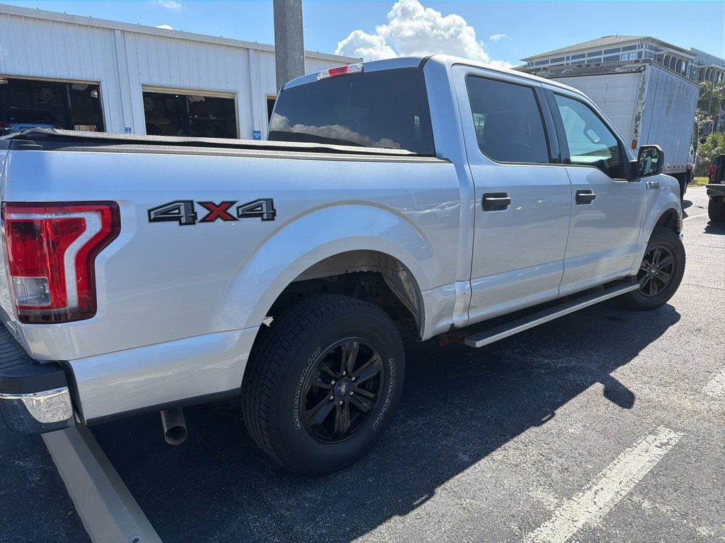 Used 2015 Ford F150 XLT image 3