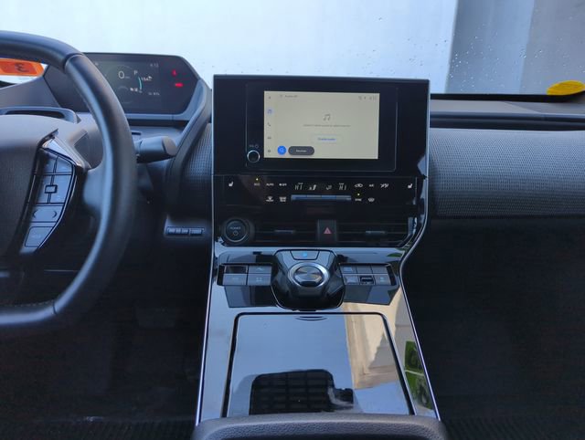 Used 2025 Subaru Solterra Premium image 23