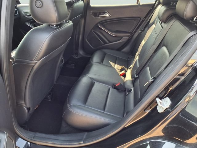 Used 2017 Mercedes-Benz GLA 250 image 21