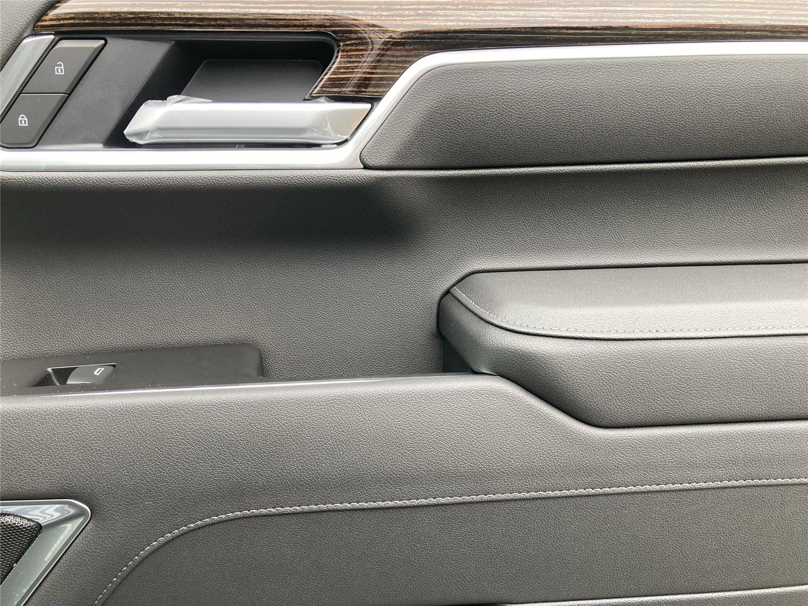 New 2026 GMC Sierra 1500 Elevation image 14