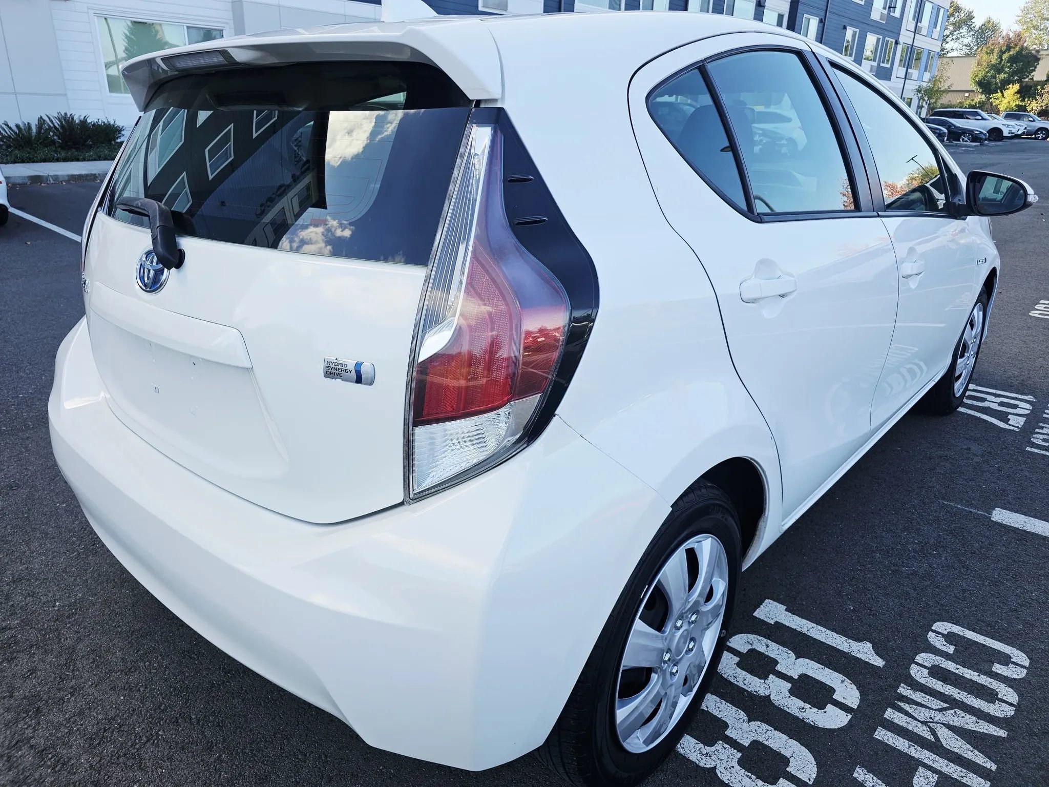 Used 2015 Toyota Prius C Two image 5