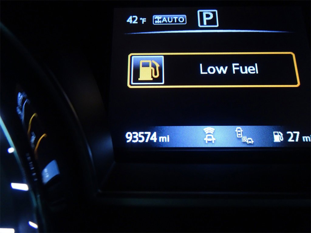 Used 2019 Nissan Pathfinder SL image 22