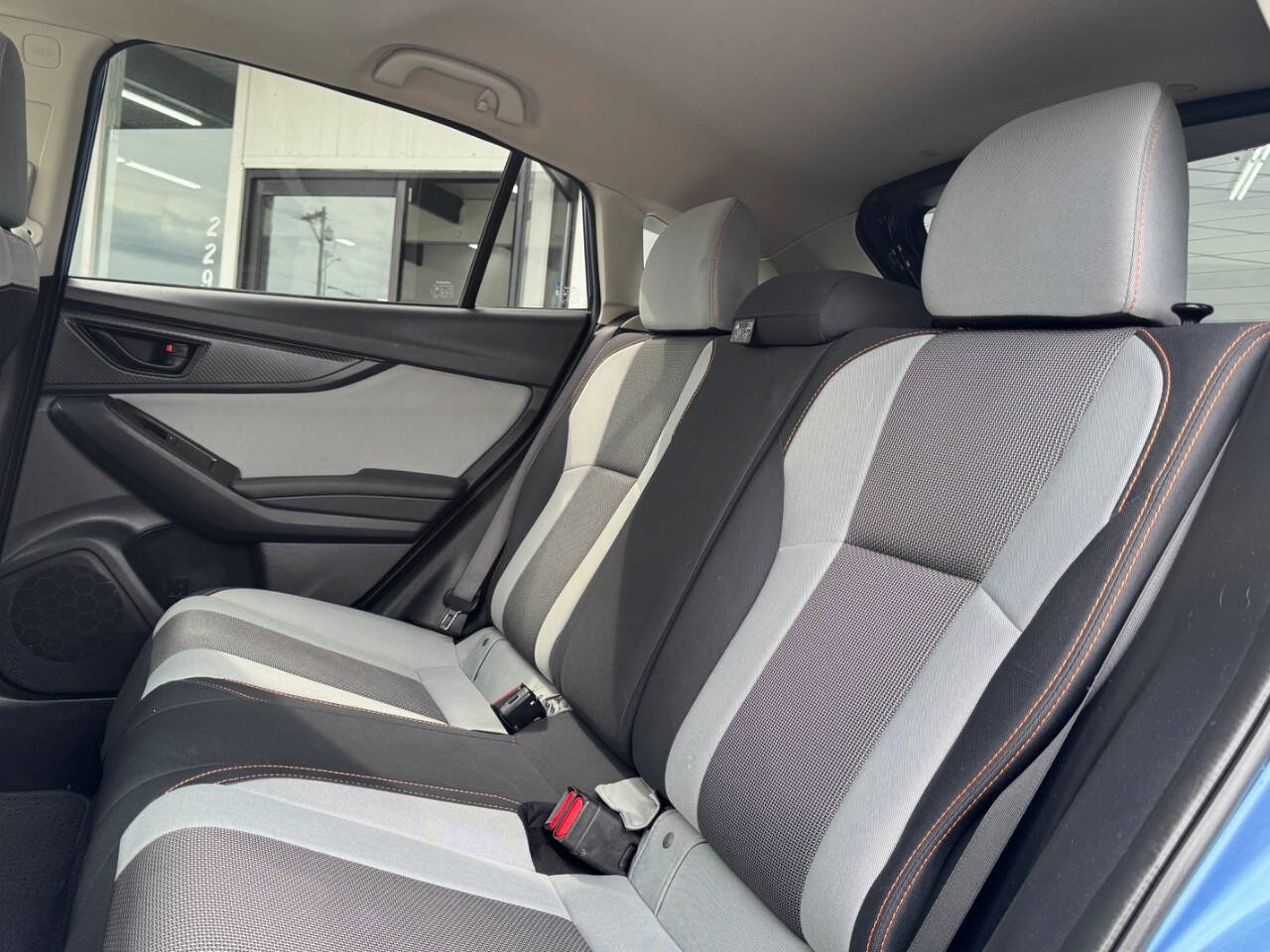 Used 2020 Subaru Crosstrek 2.0i Premium w/ Moonroof Package 1 AWD/4WD image 28