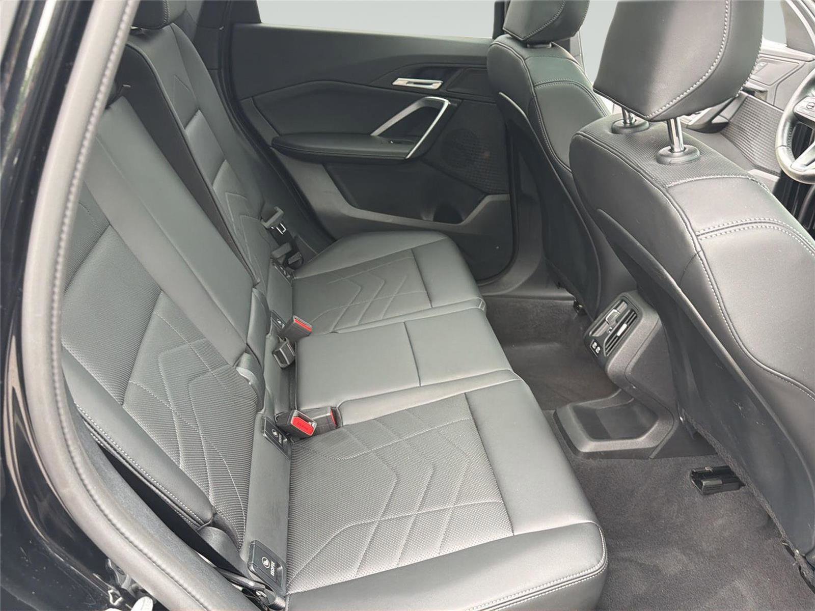 Used 2025 BMW X1 xDrive28i AWD/4WD image 25