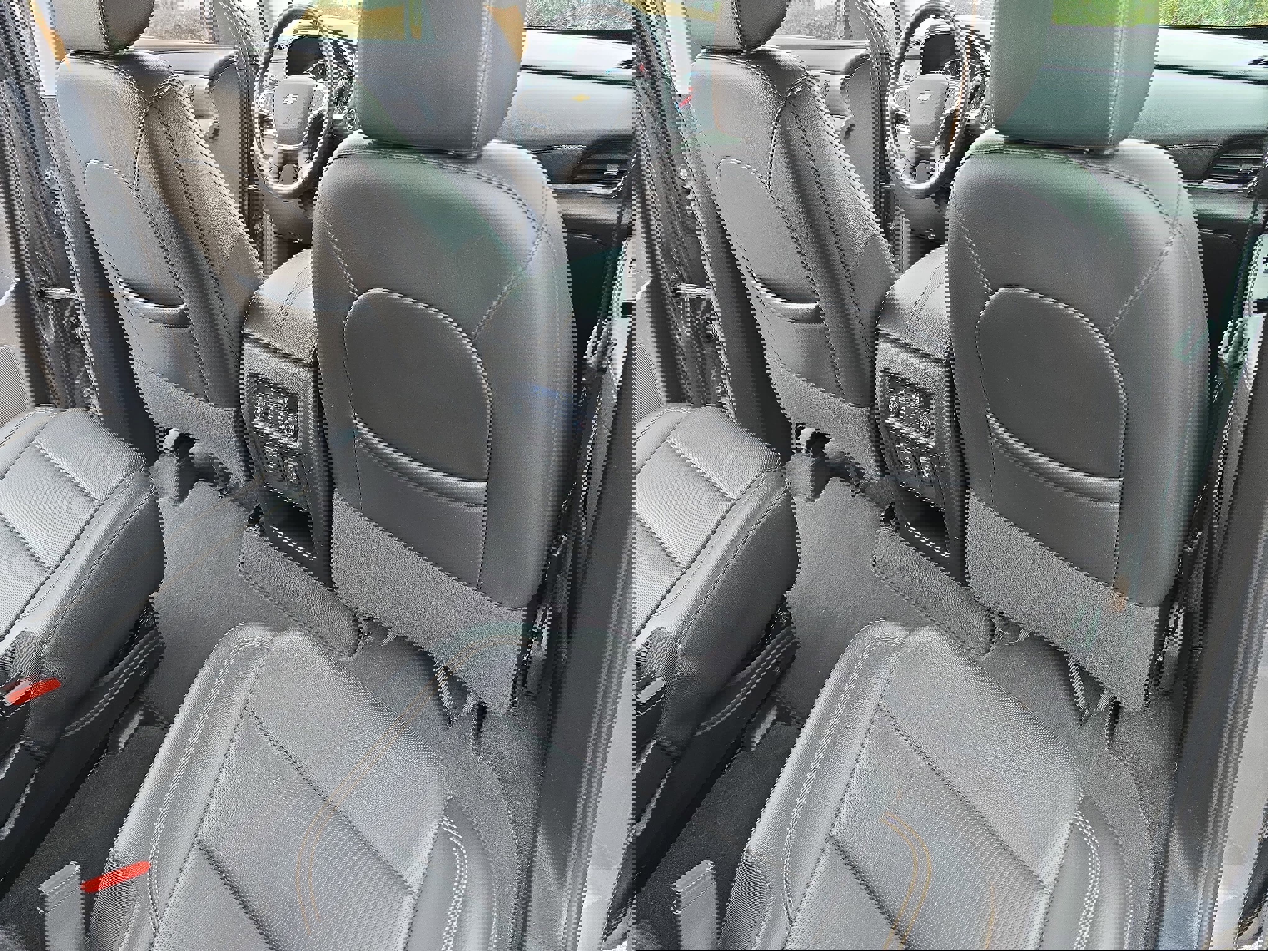 Used 2021 Chevrolet Traverse Premier image 11