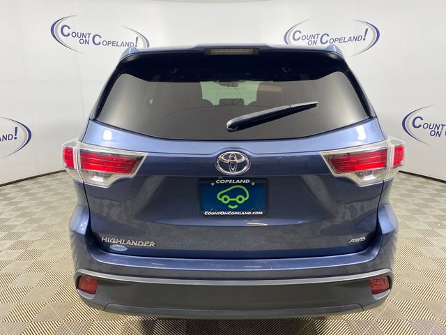 Used 2016 Toyota Highlander LE AWD/4WD image 4