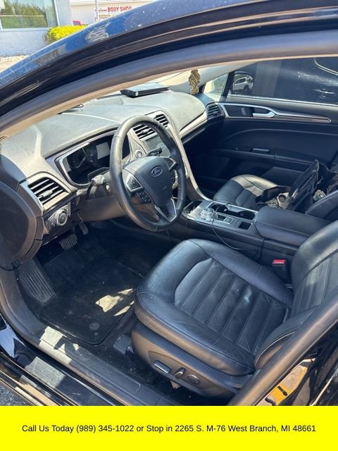 Used 2017 Ford Fusion SE w/ Fusion SE Technology Package AWD/4WD image 9