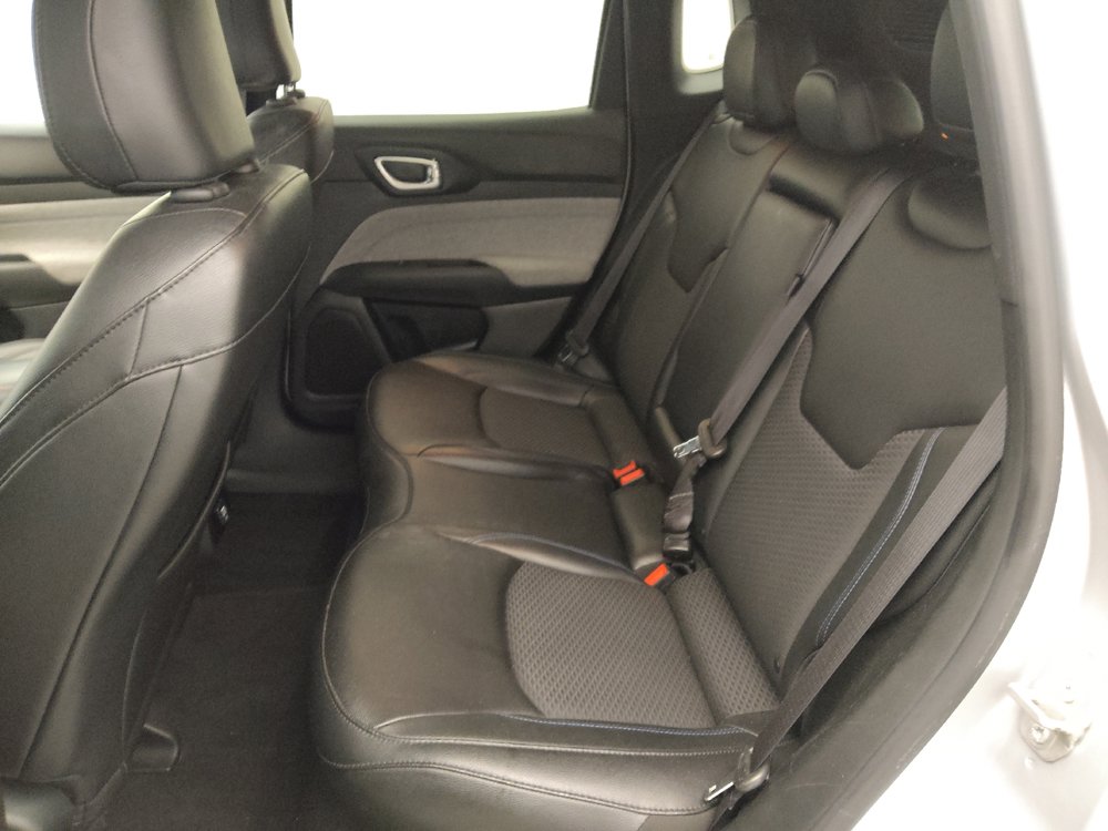 Used 2024 Jeep Compass Latitude AWD/4WD image 18