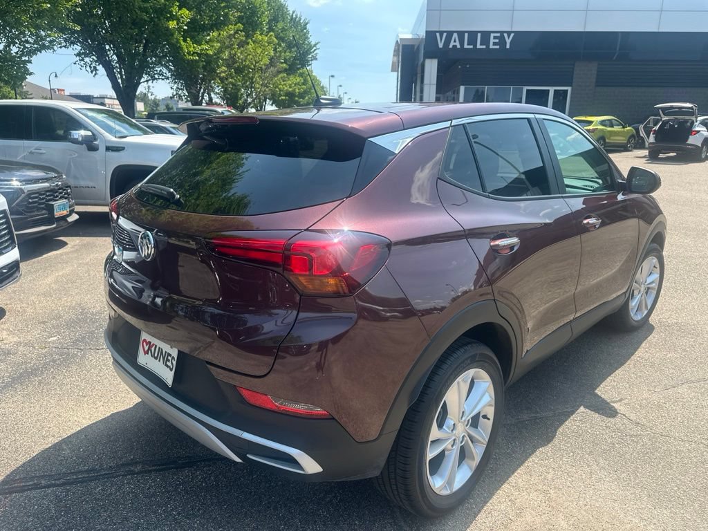 Used 2023 Buick Encore GX Preferred w/ Cold Weather Comfort Package FWD image 10