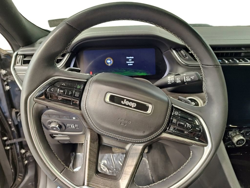 Used 2022 Jeep Grand Cherokee Overland image 13