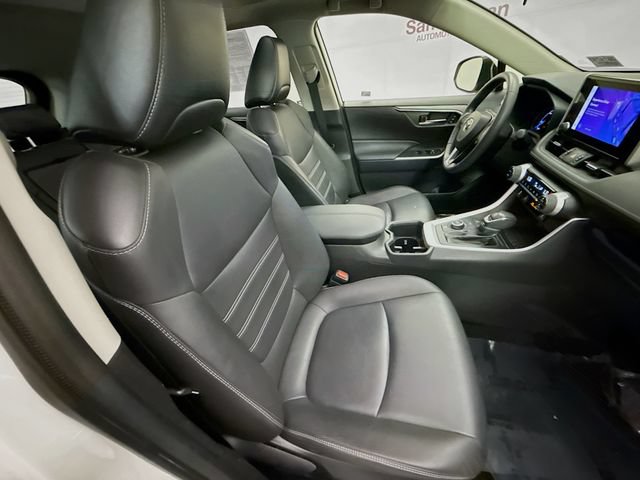 Used 2023 Toyota RAV4 XLE Premium AWD/4WD image 28