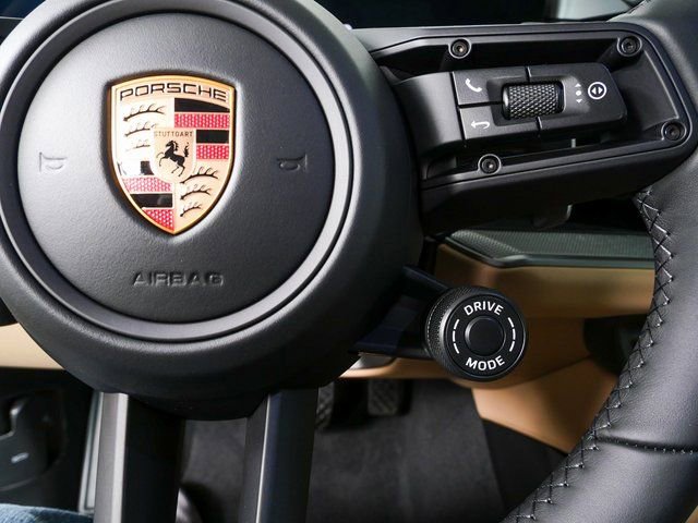 New 2026 Porsche Cayenne E-Hybrid Coupe image 11