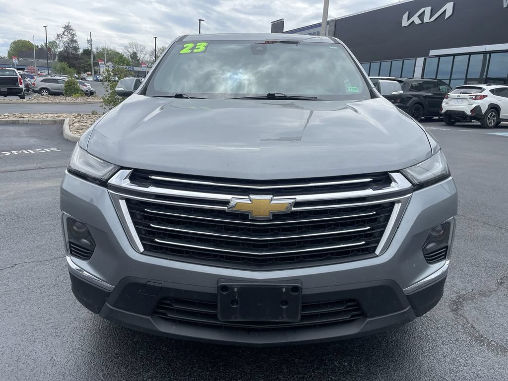 Used 2023 Chevrolet Traverse LT AWD/4WD image 2