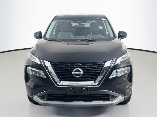 Used 2022 Nissan Rogue SV AWD/4WD image 2