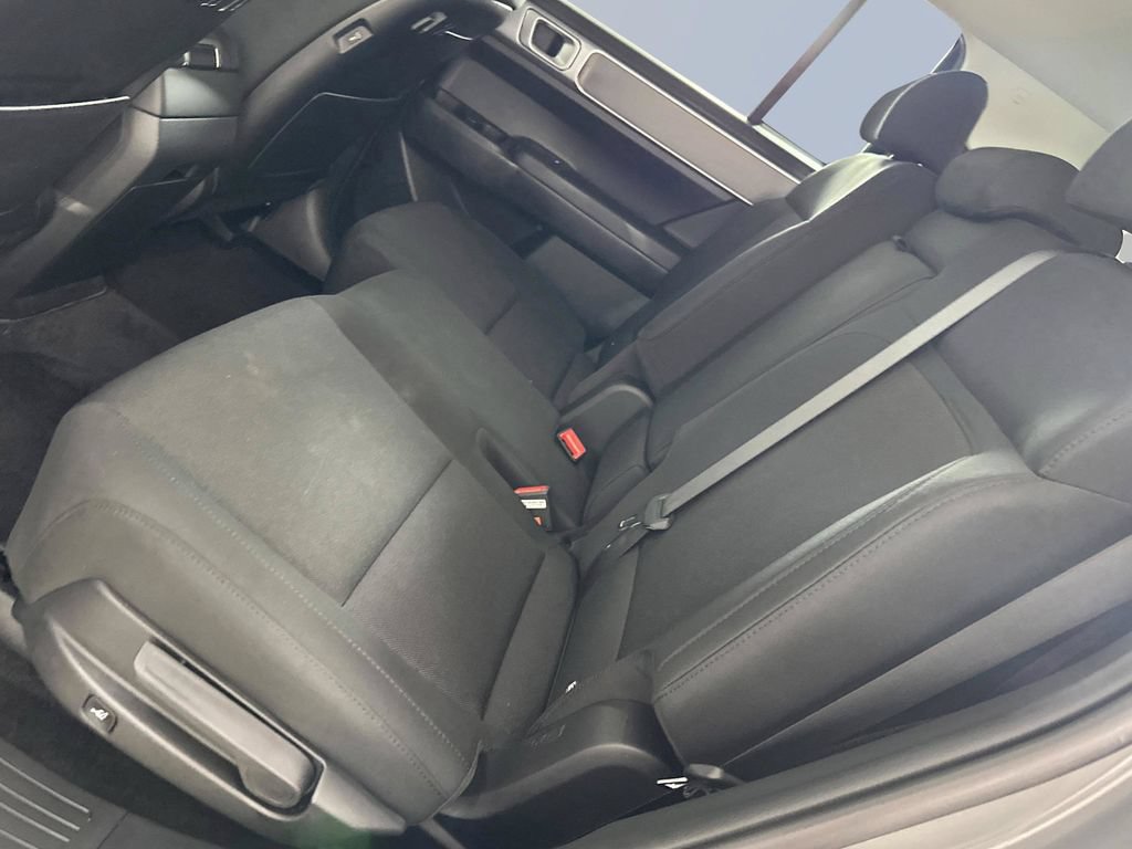 Certified 2025 Hyundai Santa Fe SE FWD image 23