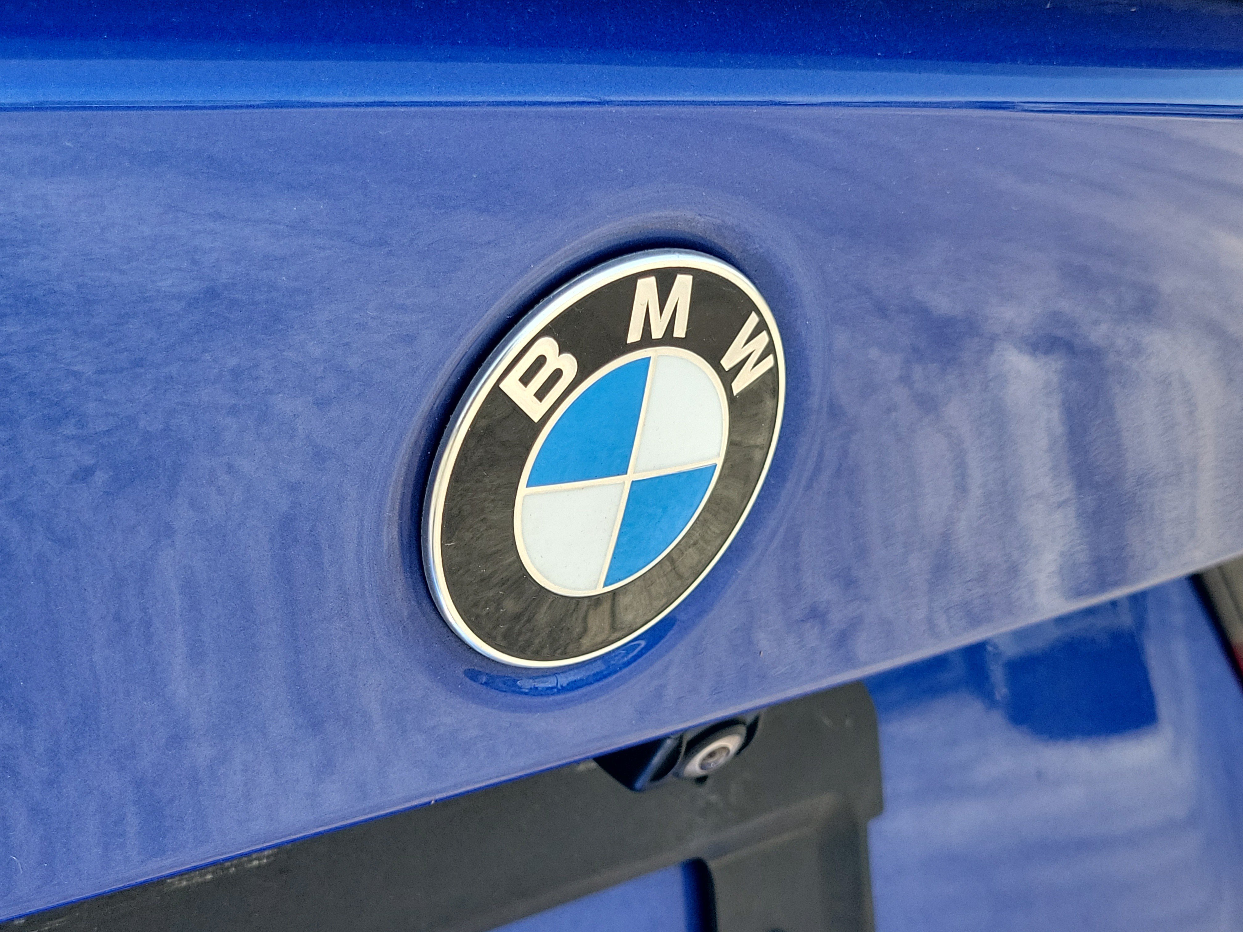 Used 2020 BMW 330i Sedan w/ M Sport Package RWD image 10