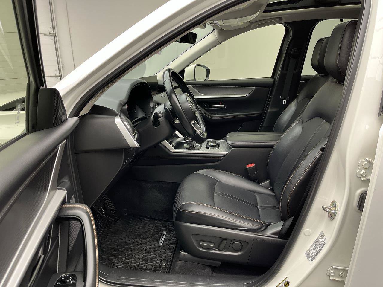 Used 2024 MAZDA CX-90 3.3 Turbo w/ Premium Package AWD/4WD image 3